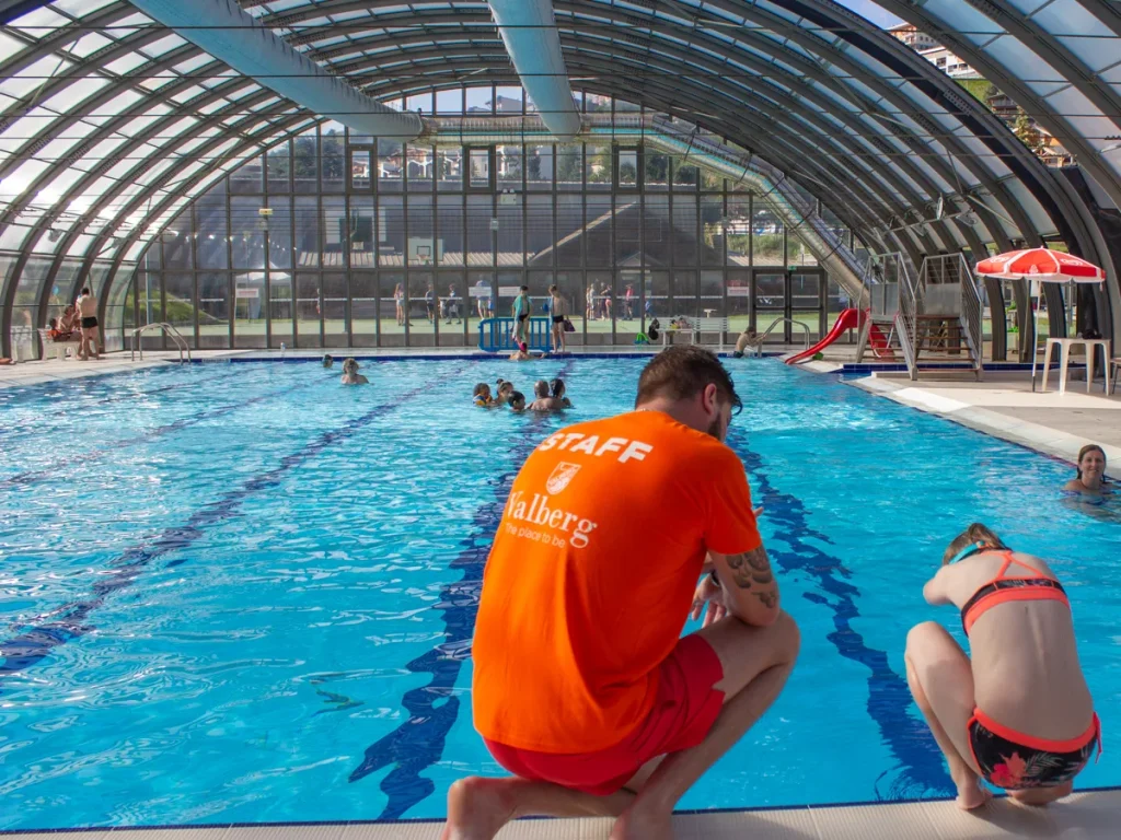 Leçon particulière de natation à la piscine de Valberg