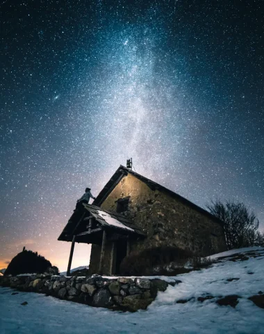 Ciel Étoilé en hiver à la Chapelle Saint Jean