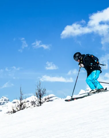 Skieur sur les pistes de Valberg