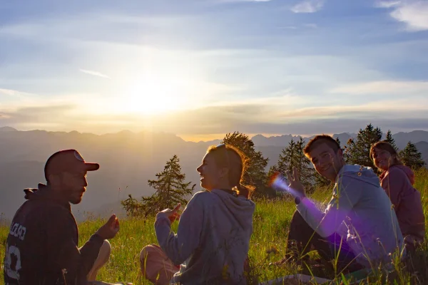 Coucher de soleil entre amis au Lac des Anguillers